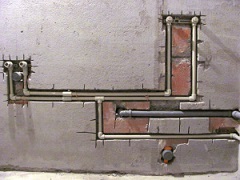 Штробление-стен-под-проводку-и-отопление-1